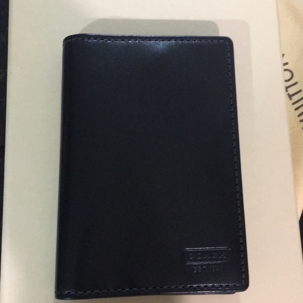 Men’s Coach card holder